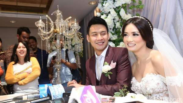 Fendy Chow dan Stella Kini Pilih-pilih Kerjaan Fendy Chow dan Stella Kini Pilih-pilih Kerjaan