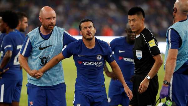 Sempat Dilarikan ke RS Usai Diterjang Ospina, Pedro Kini Baik-Baik Saja Sempat Dilarikan ke RS Usai Diterjang Ospina, Pedro Kini Baik-Baik Saja