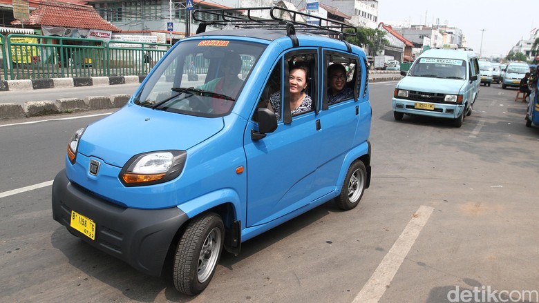 Punya 4 Roda, Bajaj Qute Bisa Masuk Tol Punya 4 Roda, Bajaj Qute Bisa Masuk Tol