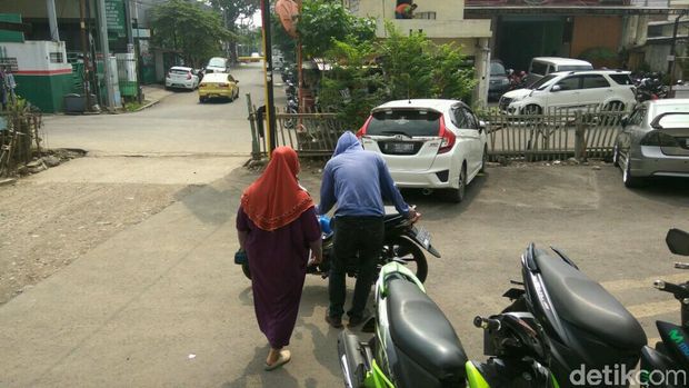 Bakal Direkrut, Begini Aksi 'Pak Ogah' di Pertigaan Hingga 