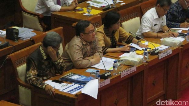 Sri Mulyani dan Kepala Bappenas ke DPR Bahas Perubahan A   nggaran 2017