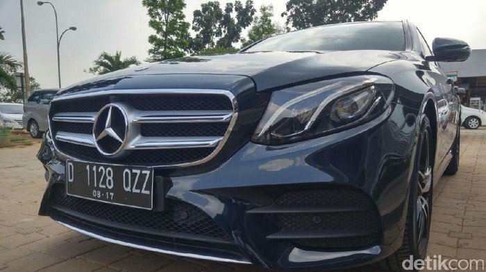 Merasakan Mobil Mewah Terbaik Dunia Merasakan Mobil Mewah Terbaik Dunia