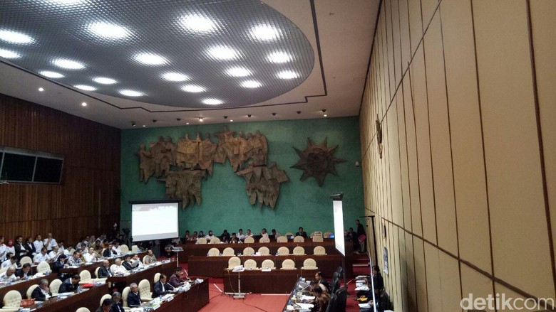 Dirjen Bina Marga: Tol Darurat Berdebu, Kami Perbaiki di 2018 Dirjen Bina Marga: Tol Darurat Berdebu, Kami Perbaiki di 2018