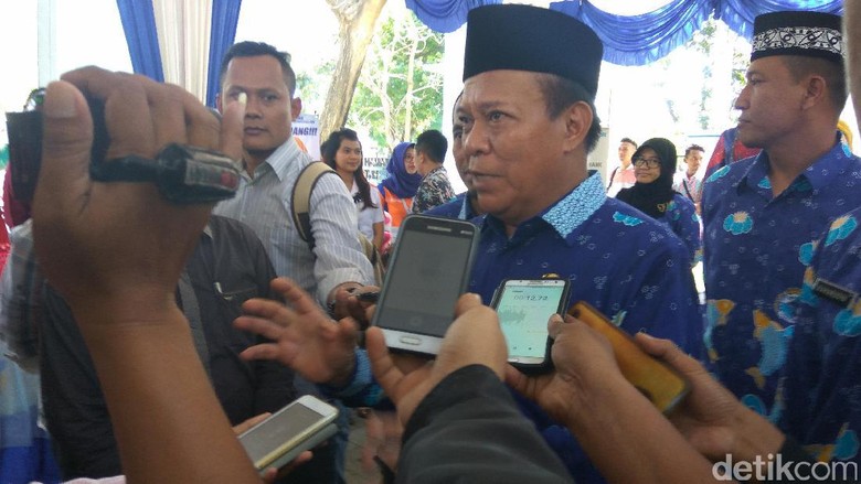 Pemkab Lamongan Tunggu Aturan Pusat Soal PNS Pengikut HTI Pemkab Lamongan Tunggu Aturan Pusat Soal PNS Pengikut HTI