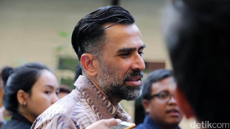 Jadi Tersangka Kasus Penipuan Vila di Bali, Ini Kata Jeremy Thomas Jadi Tersangka Kasus Penipuan Vila di Bali, Ini Kata Jeremy Thomas