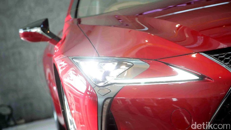 Lexus: Transmisi LC 500 Sudah 10 Speed, Paling Cepat di Dunia Lexus: Transmisi LC 500 Sudah 10 Speed, Paling Cepat di Dunia