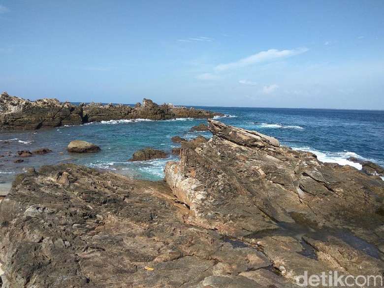 Dipenuhi Batu Karang Raksasa, Ini Spot Foto Kece di Aceh Dipenuhi Batu Karang Raksasa, Ini Spot Foto Kece di Aceh