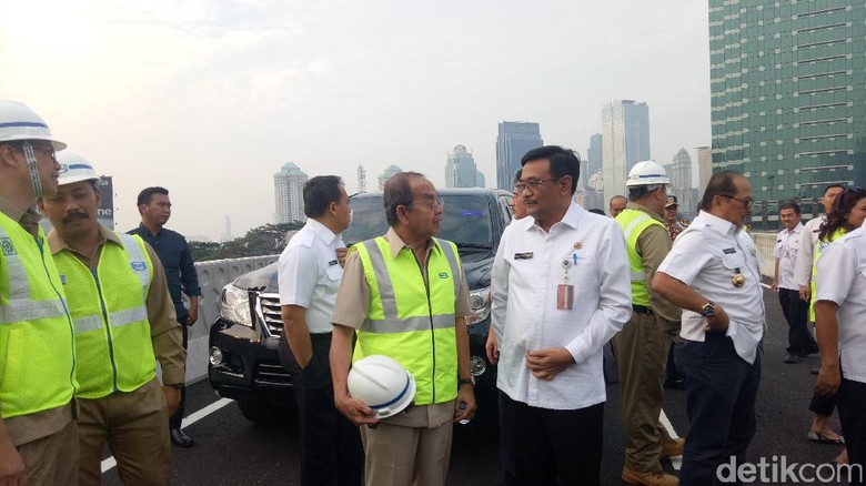 Djarot dan Jajaran Pemprov Tinjau Proyek Simpang Susun Semanggi Djarot dan Jajaran Pemprov Tinjau Proyek Simpang Susun Semanggi