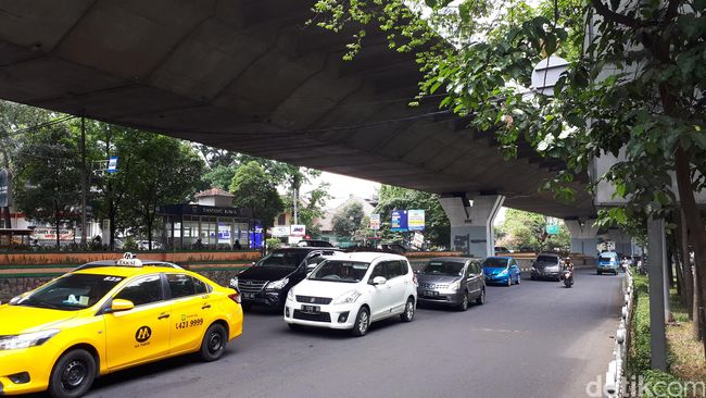 Pria Lompat Dari Jembatan Pasupati Bandung