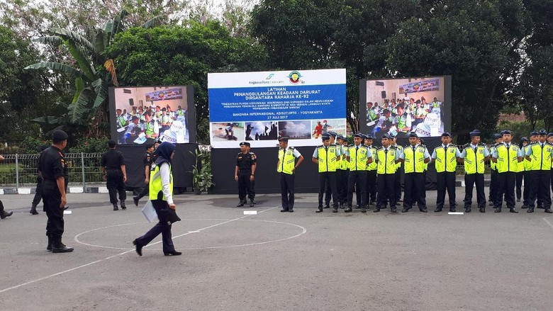 Latihan Darurat Penerbangan, Runway Adisutjipto Yogya Ditutup 1 Jam