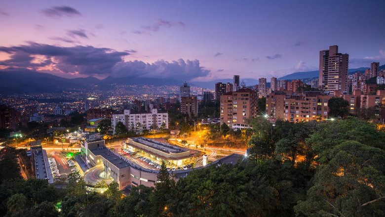 Kota Medellin, kampung halaman Daniela Ospina, yang cantik tapi berbahaya (Thinkstock) Kota Medellin, kampung halaman Daniela Ospina, yang cantik tapi berbahaya (Thinkstock)