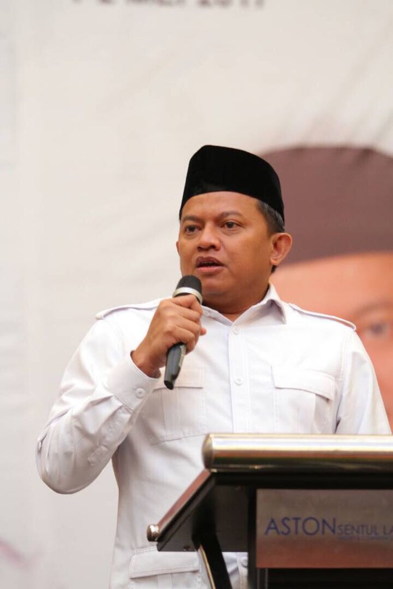 Tepis Deddy Mizwar, Gerindra: Prabowo Belum Putuskan Cagub Jabar Tepis Deddy Mizwar, Gerindra: Prabowo Belum Putuskan Cagub Jabar