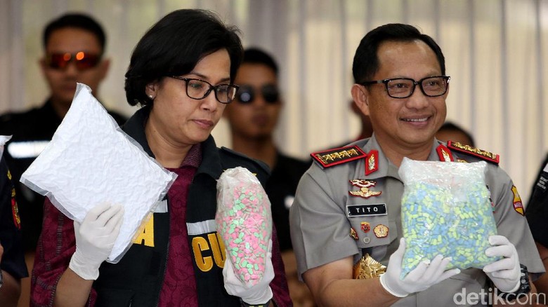 Duet Sri Mulyani-Kapolri Gagalkan Penyelundupan 1,2 Juta Butir Ekstasi Duet Sri Mulyani-Kapolri Gagalkan Penyelundupan 1,2 Juta Butir Ekstasi