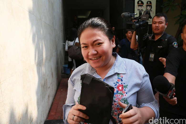 Kok Putri Nia Daniati Dipolisikan karena Kasus Penipuan Terus? Kok Putri Nia Daniati Dipolisikan karena Kasus Penipuan Terus?