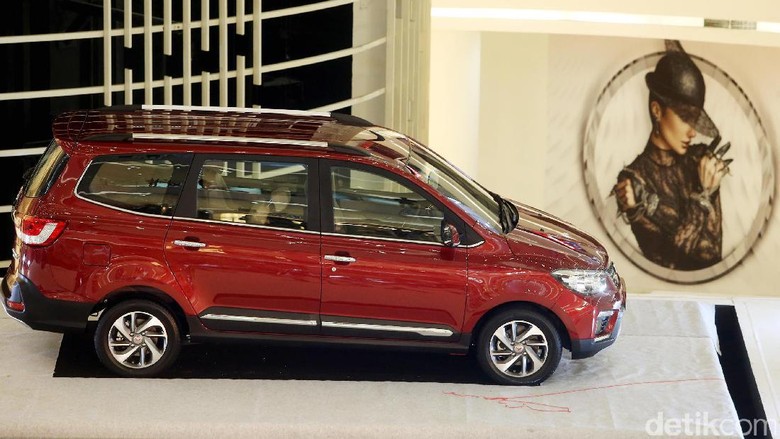 Wuling: Indonesia Suka Mobil Keluarga Wuling: Indonesia Suka Mobil Keluarga