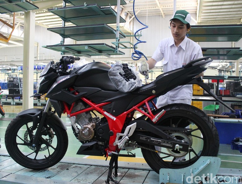 Baju Baru Honda CB150R StreetFire Baju Baru Honda CB150R StreetFire
