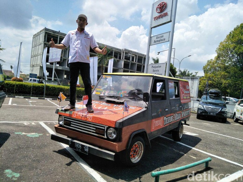 Kijang Doyok Renta Ini Masih Kuat Menjelajah Jauh Kijang Doyok Renta Ini Masih Kuat Menjelajah Jauh