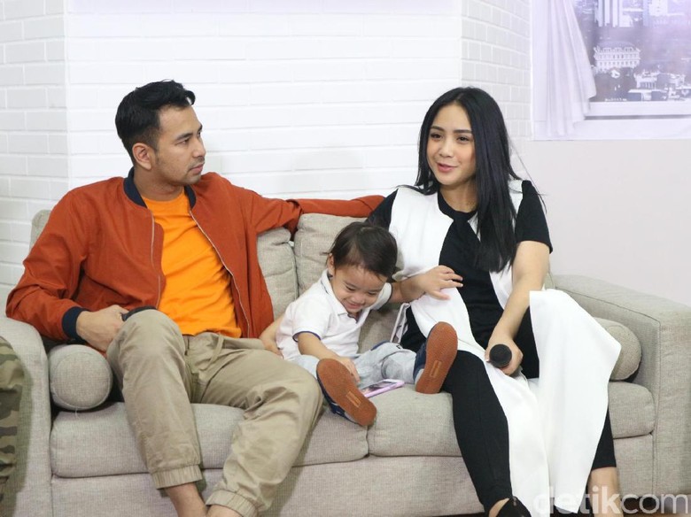 Penjelasan Raffi Ahmad soal Naik Helikopter Penjelasan Raffi Ahmad soal Naik Helikopter