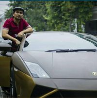 Tak Hanya Raffii, Ini Deretan Selebriti Indonesia yang Punya Mobil Mewah