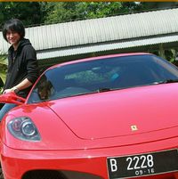 Kevin aprilio ferrari forex