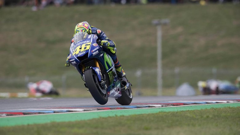 Fans: Rossi Sudah Biasa Salah Strategi Fans: Rossi Sudah Biasa Salah Strategi