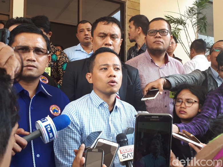 Ditawari Mediasi, Acho Ajukan Persyaratan Ini ke Green Pramuka Ditawari Mediasi, Acho Ajukan Persyaratan Ini ke Green Pramuka