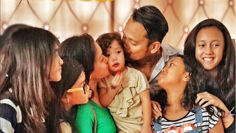 Tora Sudiro Rehabilitasi, Mieke Amalia: We Miss You Bab Tora Sudiro Rehabilitasi, Mieke Amalia: We Miss You Bab