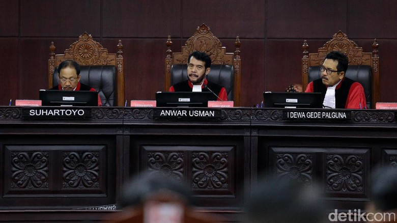 Rekaman Video RDP Pansus Angket dengan KPK akan Dibahas Hakim MK Rekaman Video RDP Pansus Angket dengan KPK akan Dibahas Hakim MK