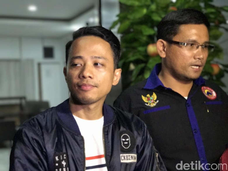 Berseteru dengan Pihak Apartemen, Tinggal di Mana Acho Sekarang? Berseteru dengan Pihak Apartemen, Tinggal di Mana Acho Sekarang?