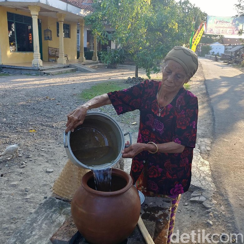 Gentongan, Tradisi Warga Cirebon Saat Naik Haji Gentongan, Tradisi Warga Cirebon Saat Naik Haji