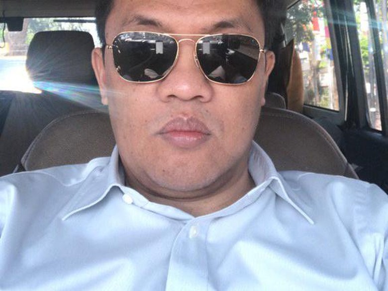 Selfie Bukan Wajah Diktator, Habiburokhman Ngaku Tak Sindir Jokowi Selfie Bukan Wajah Diktator, Habiburokhman Ngaku Tak Sindir Jokowi