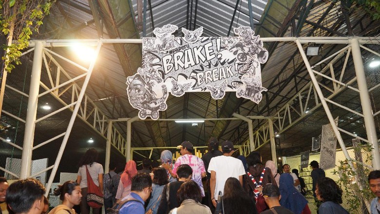 Pameran Seni Digelar di Lapangan Futsal Ada di FKY 29 Pameran Seni Digelar di Lapangan Futsal Ada di FKY 29