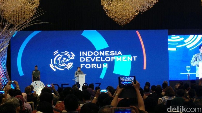 JK: Subsidi Besar ke BBM Persempit Ruang Gerak Pembangunan JK: Subsidi Besar ke BBM Persempit Ruang Gerak Pembangunan