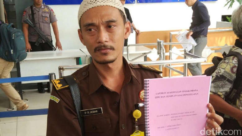 Bos Travel Dibui 17 Tahun, Ini Cerita Agen Rekrut 4.000 Jemaah Umrah Bos Travel Dibui 17 Tahun, Ini Cerita Agen Rekrut 4.000 Jemaah Umrah