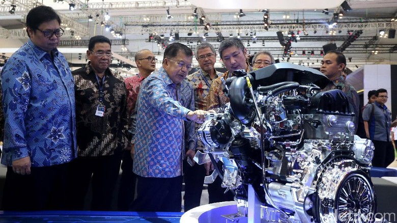 JK: Tahun 2025 Populasi Mobil Listrik Sudah 20% JK: Tahun 2025 Populasi Mobil Listrik Sudah 20%
