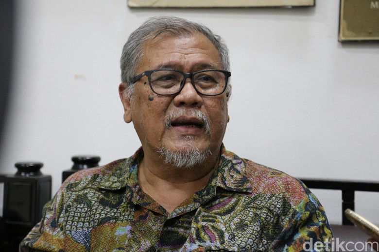 Karakter Penulis di Lakon Warisan Teater Koma Terinspirasi NH Dini Karakter Penulis di Lakon Warisan Teater Koma Terinspirasi NH Dini