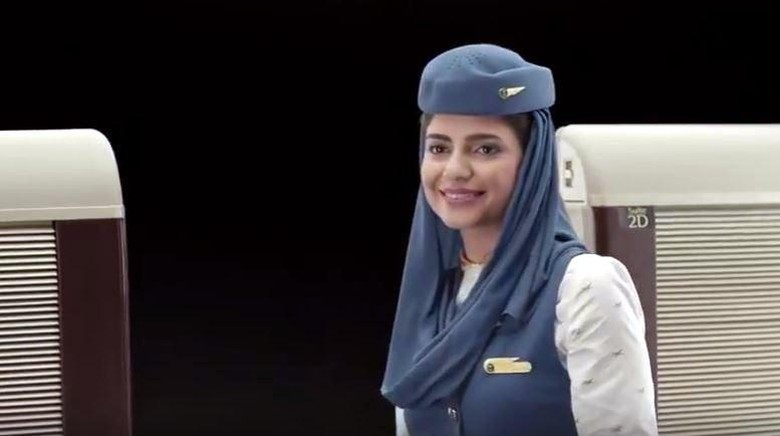 Pramugari Maskapai Saudia Airlines (Youtube) Pramugari Maskapai Saudia Airlines (Youtube)