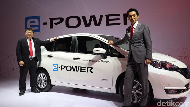 Mitsubishi Xpander di Mata Bos Nissan Indonesia Mitsubishi Xpander di Mata Bos Nissan Indonesia