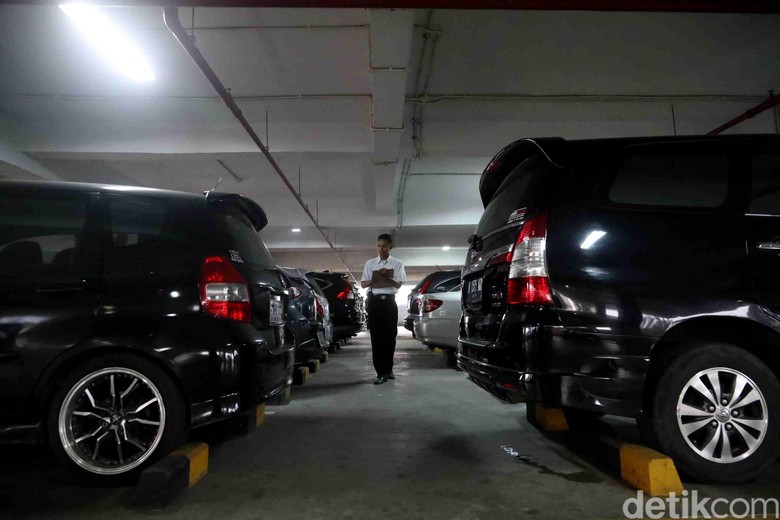 Beli Mobil Harus Ada Garasi, Gaikindo Minta Didiskusikan Lagi Beli Mobil Harus Ada Garasi, Gaikindo Minta Didiskusikan Lagi