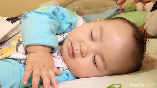 Ini Dampaknya Kalau Anak Sering Gonta-ganti Pengasuh Ini Dampaknya Kalau Anak Sering Gonta-ganti Pengasuh