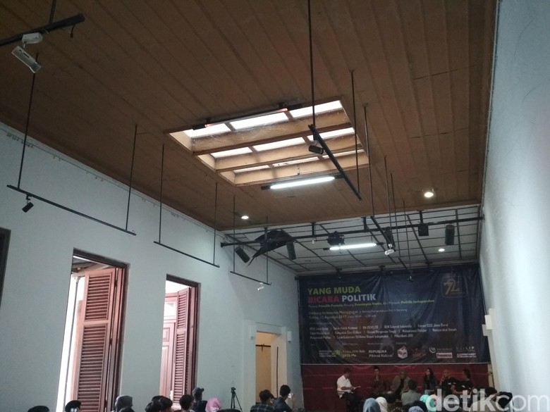 Ini Penyebab Runtuhnya Atap Gedung Indonesia Menggugat Ini Penyebab Runtuhnya Atap Gedung Indonesia Menggugat