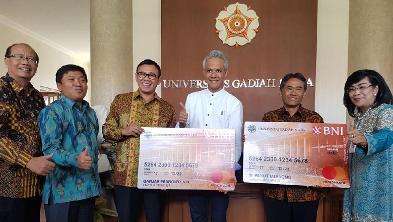 UGM Gandeng Himbara Terbitkan Kartu GAMA Co-Brand UGM Gandeng Himbara Terbitkan Kartu GAMA Co-Brand