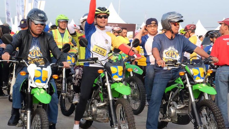 Menteri PUPR Ngetrail di Tol Bawen-Salatiga Menteri PUPR Ngetrail di Tol Bawen-Salatiga