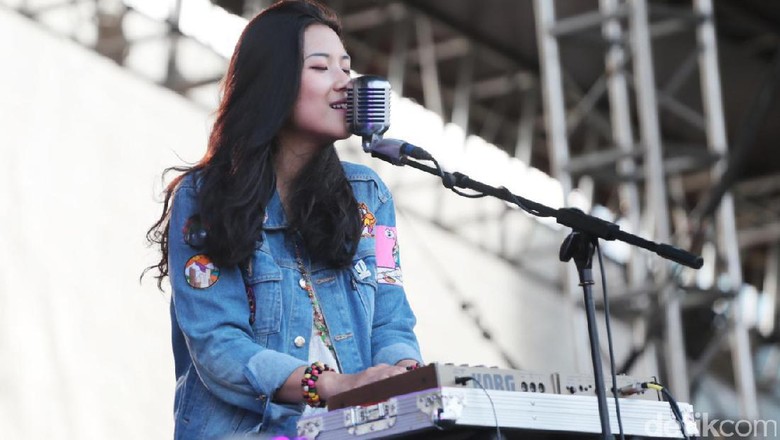 Danilla Buka We The Fest 2017 Hari Ini Danilla Buka We The Fest 2017 Hari Ini