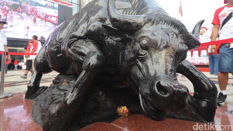 Terbuat dari Fosil Kayu 5 Juta Tahun, Berapa Harga Banteng Wulung? Terbuat dari Fosil Kayu 5 Juta Tahun, Berapa Harga Banteng Wulung?