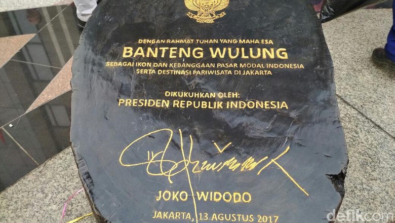 Baru Diresmikan, Banteng Wulung Langsung Jadi Sasaran Selfie Baru Diresmikan, Banteng Wulung Langsung Jadi Sasaran Selfie