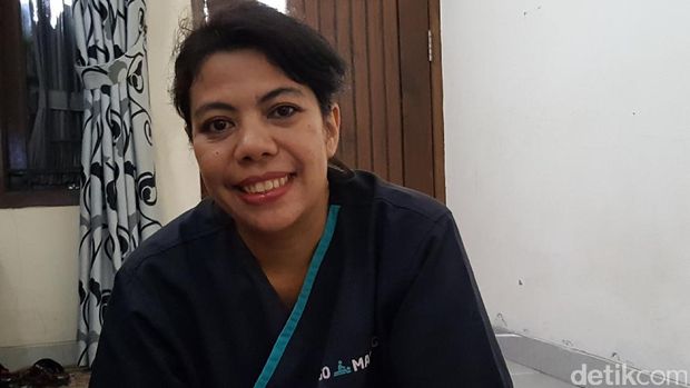 Indrie, terapis yang siap mengusir stres dengan pijat di rumah/