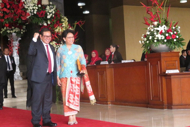 Menteri dan Anggota Dewan Mulai Berdatangan ke Sidang Tahunan Menteri dan Anggota Dewan Mulai Berdatangan ke Sidang Tahunan