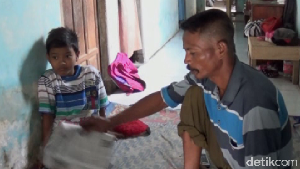 Limbah Batubara Bakar Kaki 5 Warga Mojokerto, Tiga Anak-anak Limbah Batubara Bakar Kaki 5 Warga Mojokerto, Tiga Anak-anak