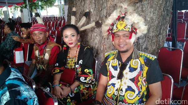 Laskar Dayak ke Istana Merdeka Bawa Harapan dari Pedalaman Laskar Dayak ke Istana Merdeka Bawa Harapan dari Pedalaman